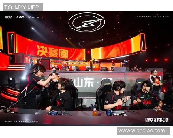 和平精英战术分析：JDG中路突破策略与战斗思路全面解读